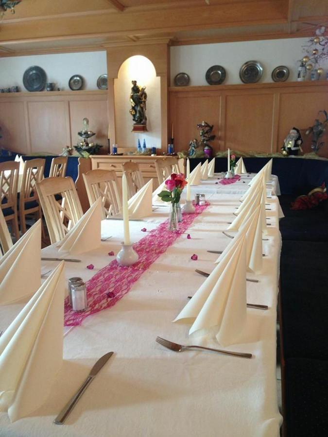 Landgasthof Stangl Moosinning ภายนอก รูปภาพ